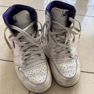 Nike Women's White and Purple Sneakers